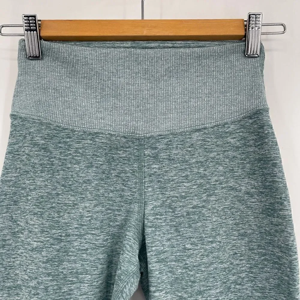Alo Yoga Green High Waisted Fitted Mid Rise Ankle Leggings Size Small